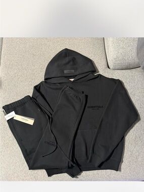 Essentials Men’s Black Crewneck Hoodie & Sweatpants Set